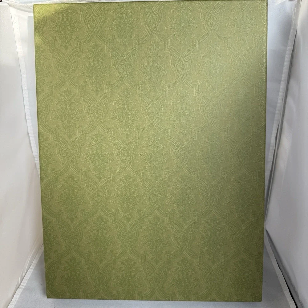 Gucci Green Brocade/Embossed Decorative Gift Box ONLY 16 X 12 X 2w/Tissue Paper